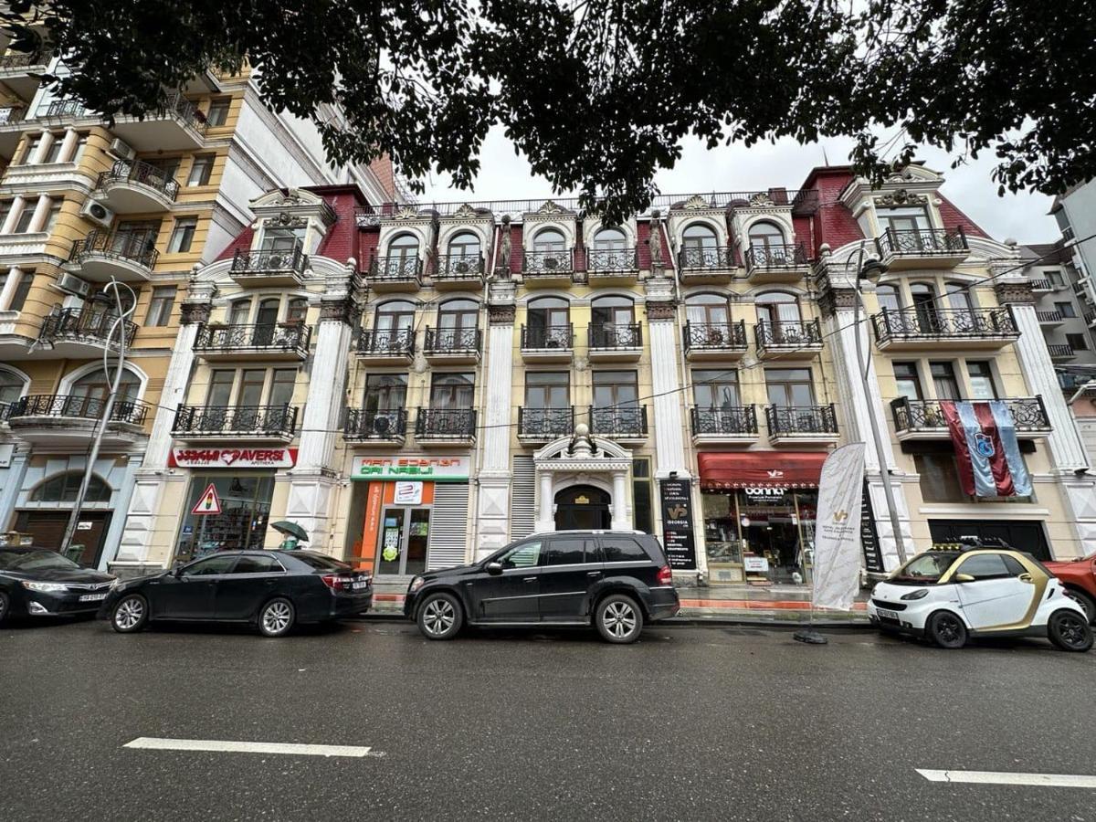 Tavdadebuli Apartment Батуми Екстериор снимка